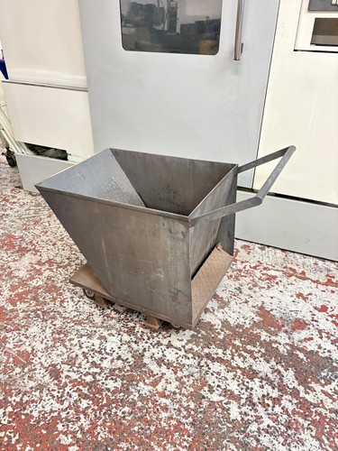 Tipping skip 249 vat - skip,