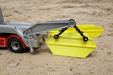 model scale Yellow skips For