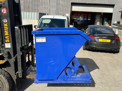 Forklift tipping skips - forklift,